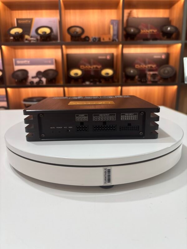 Car Audio DSP Processor with Built-in Amplifier